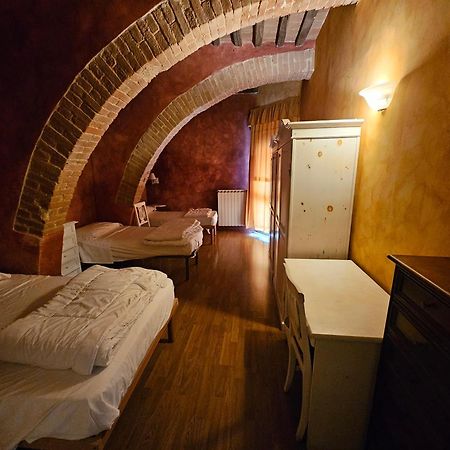 סיינה Bnb Residenza D Epoca Il Casato מראה חיצוני תמונה